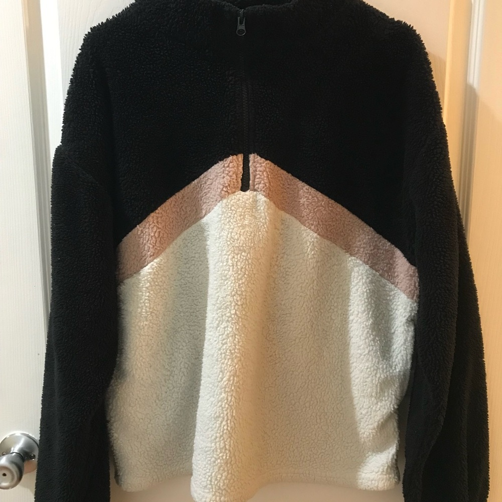 Colsie Black, Pink and White Chevron Cozy Sherpa Lounge 1/4 Zip Sweatshirt.